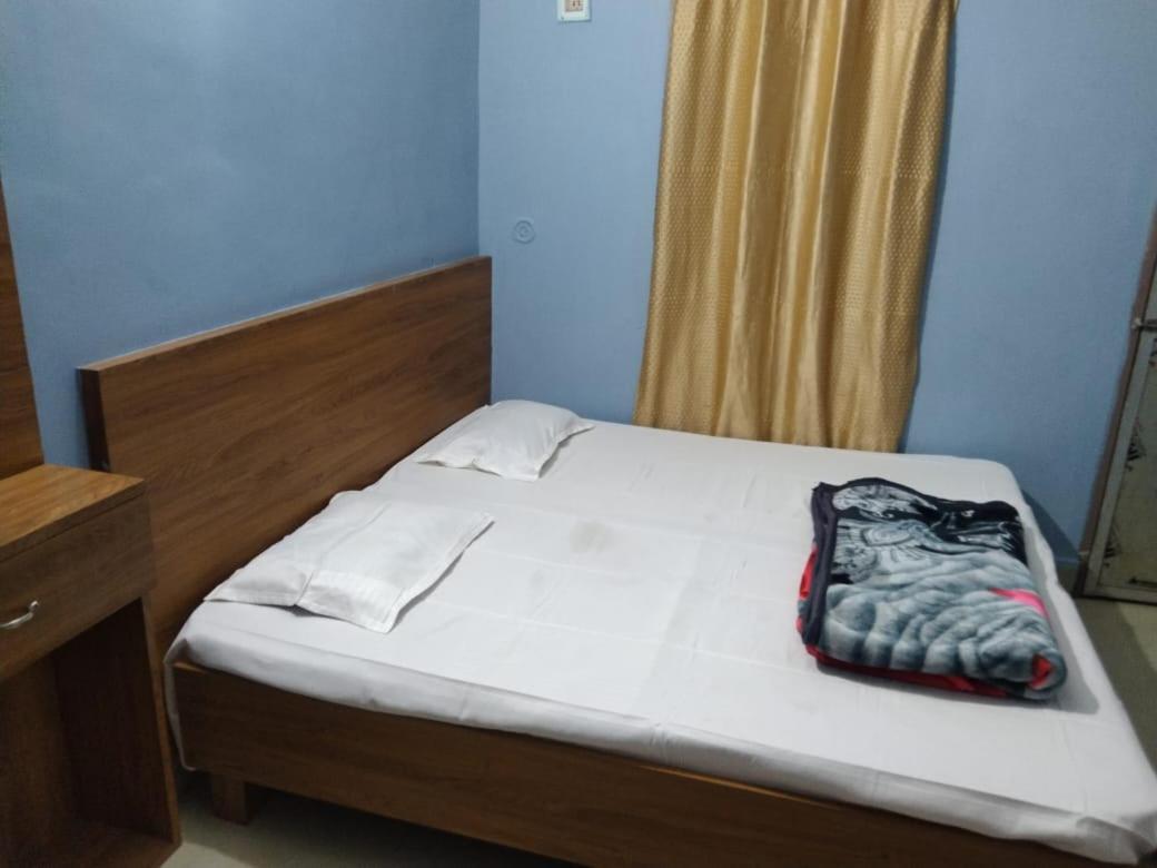 New Milan Palace, Deoghar Pokoj fotografie